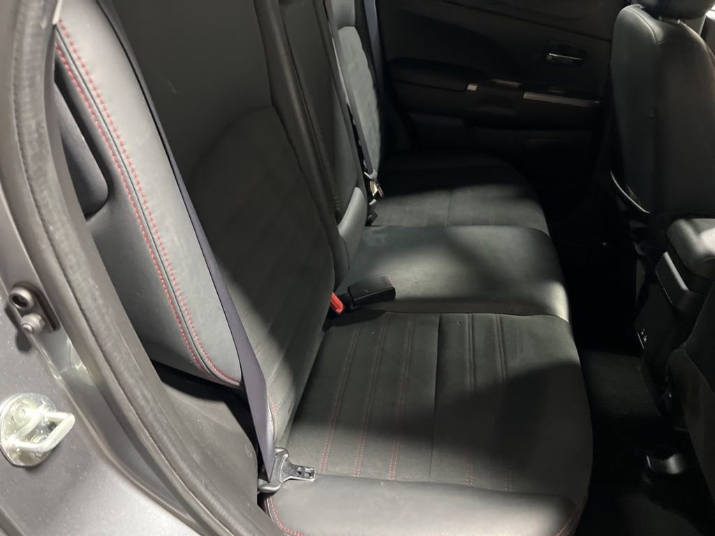 Used 2023 Mitsubishi Outlander Sport SE image 11