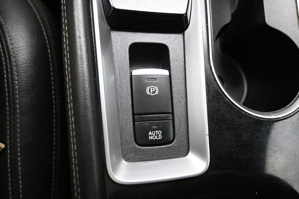Used 2020 Nissan Altima 2.5 SL FWD image 19