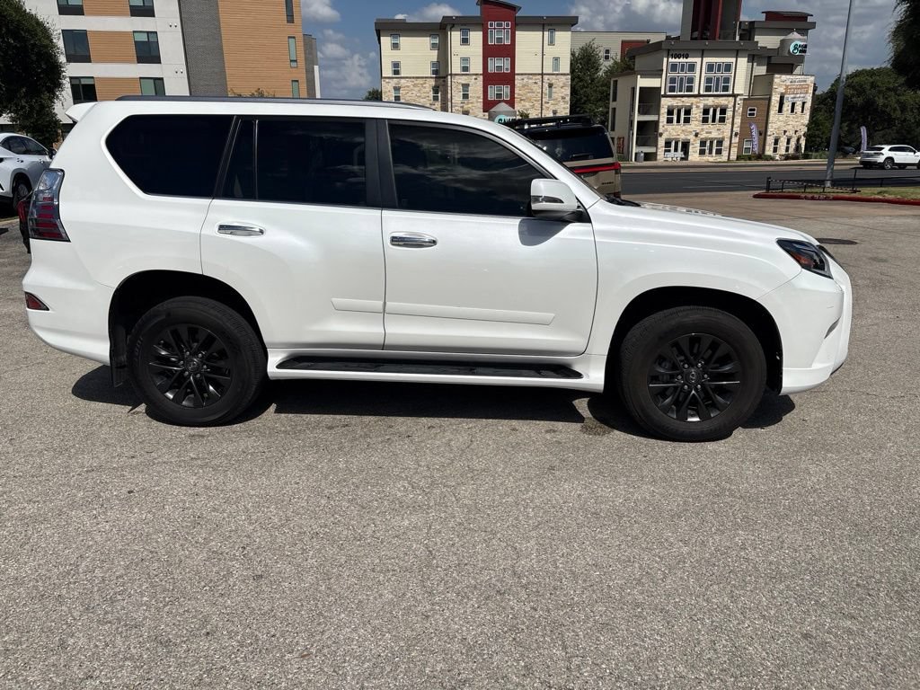 Certified 2020 Lexus GX 460 Premium w/ Premium Package AWD/4WD image 6
