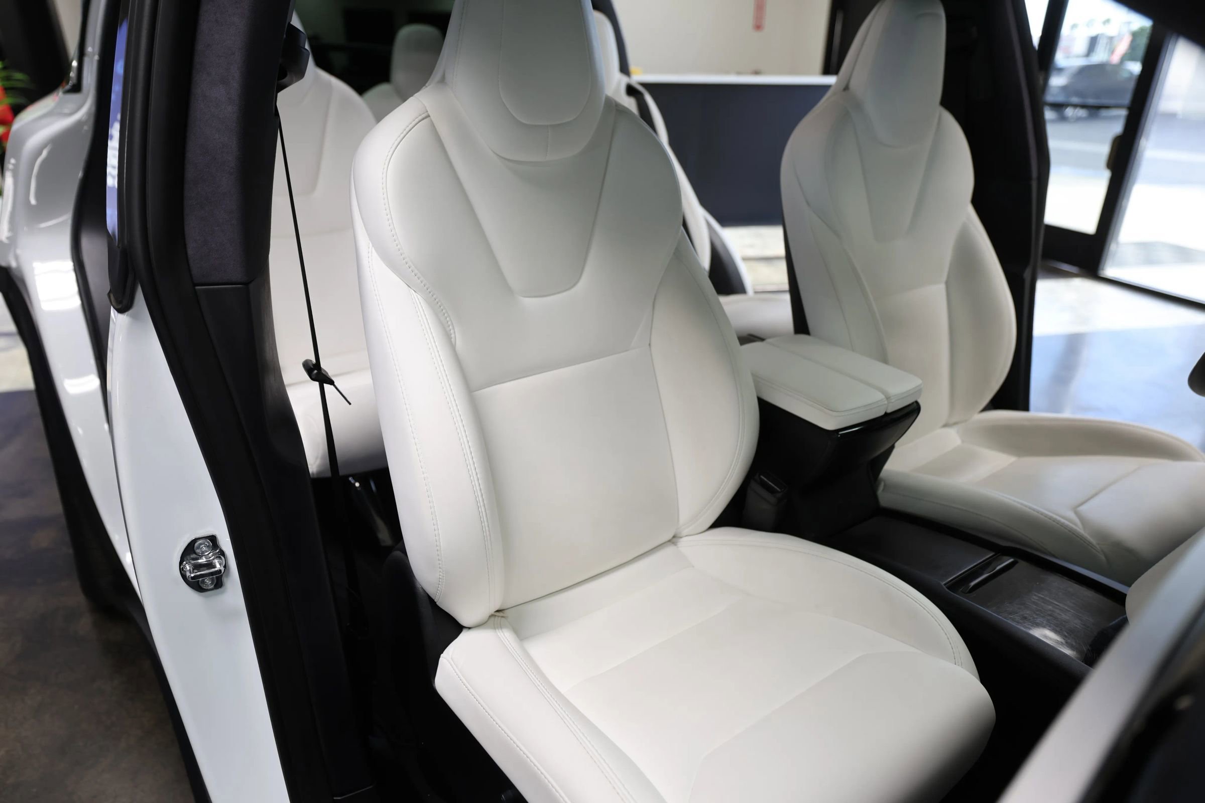 Used 2019 Tesla Model X Long Range AWD/4WD image 39