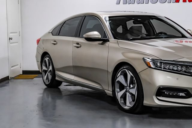 Used 2018 Honda Accord Touring image 6
