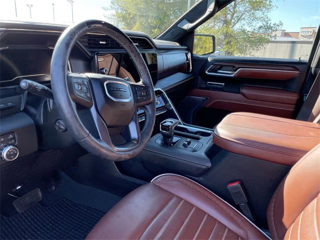 Used 2025 GMC Sierra 1500 Denali Ultimate image 11