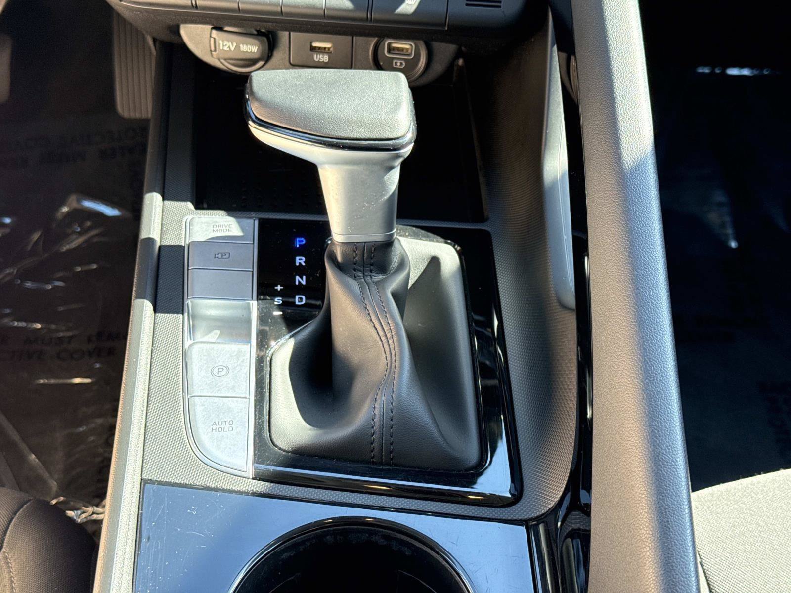 Certified 2023 Hyundai Elantra SEL w/ Convenience Package FWD image 8