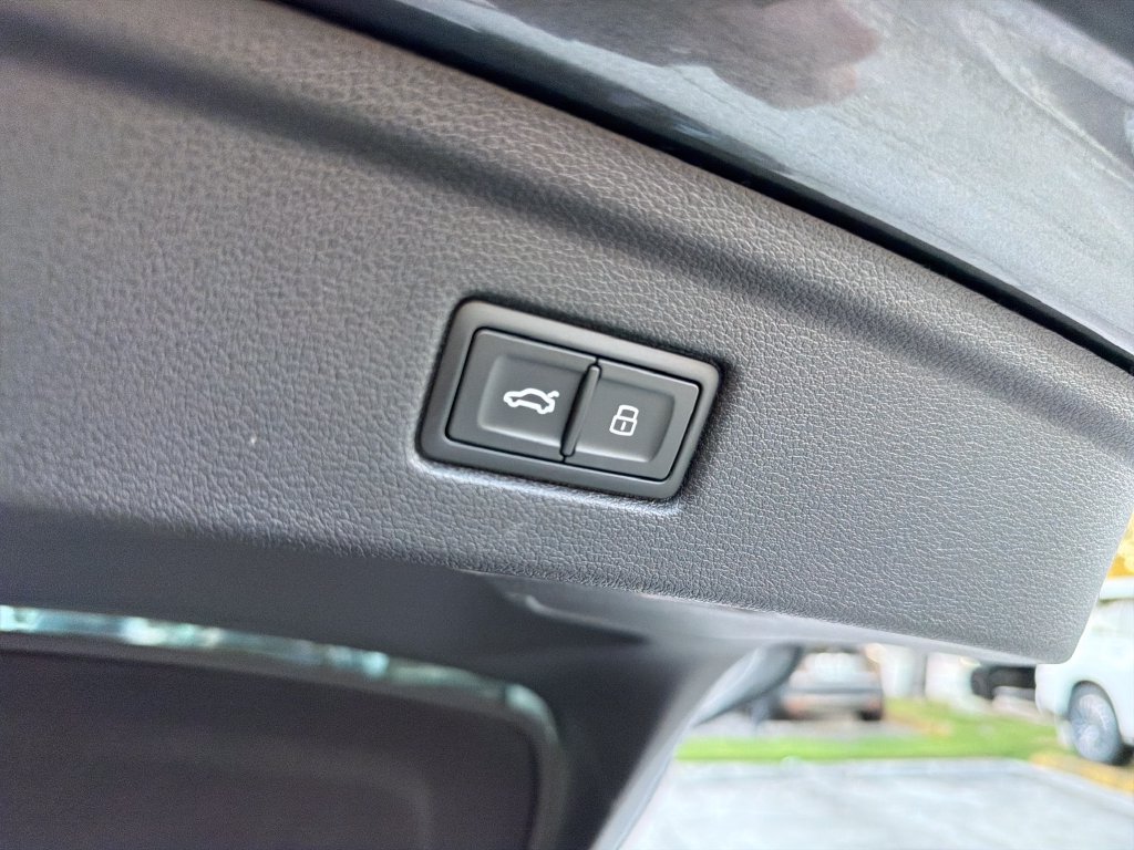 Used 2025 Audi A5 2.0T Premium Plus AWD/4WD image 33