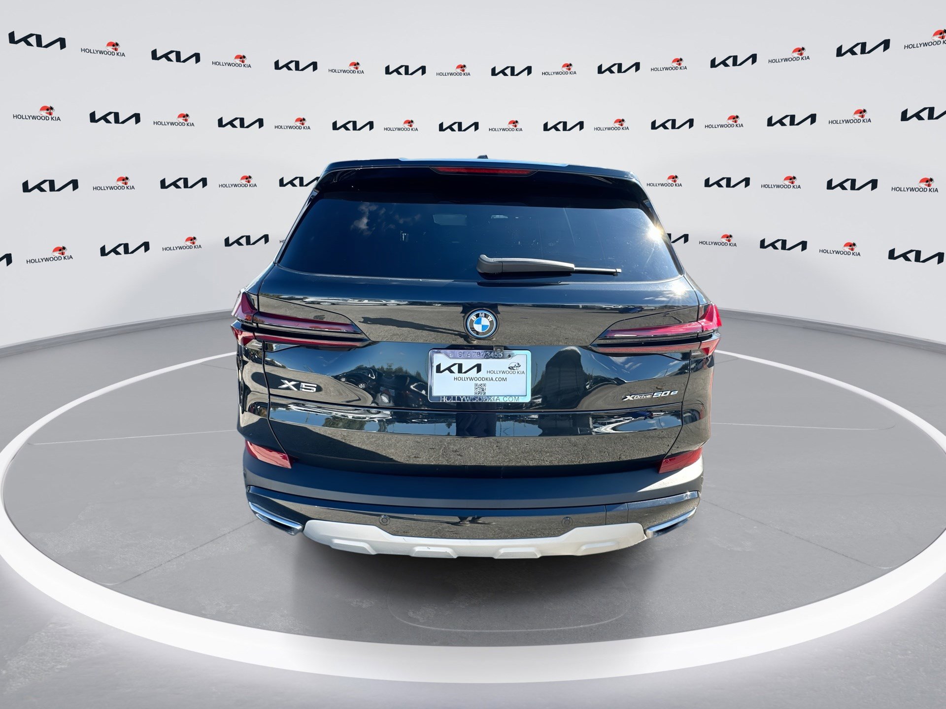 Used 2024 BMW X5 xDrive50e image 7