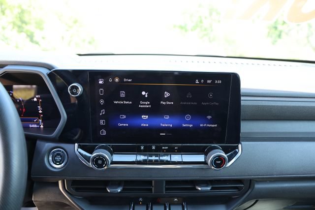 Used 2023 Chevrolet Colorado Trail Boss w/ Technology Package AWD/4WD image 16