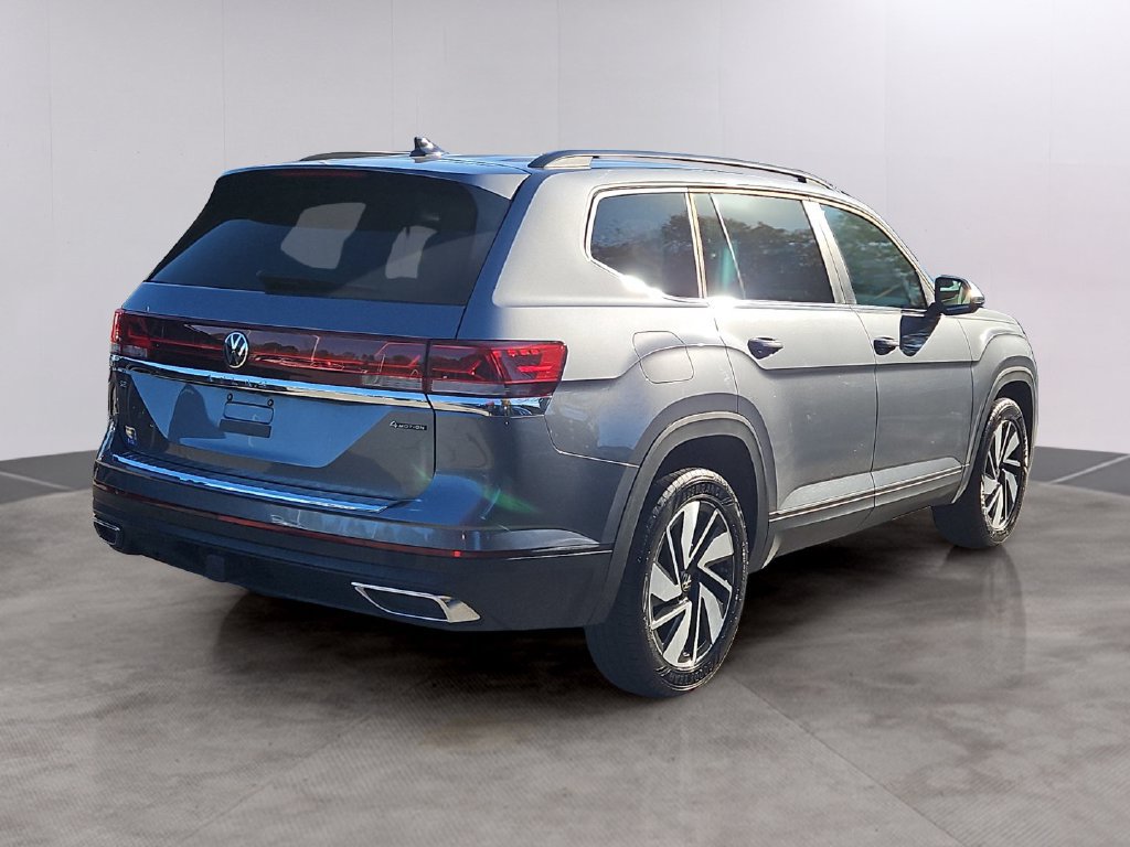 Used 2024 Volkswagen Atlas SE AWD/4WD image 4