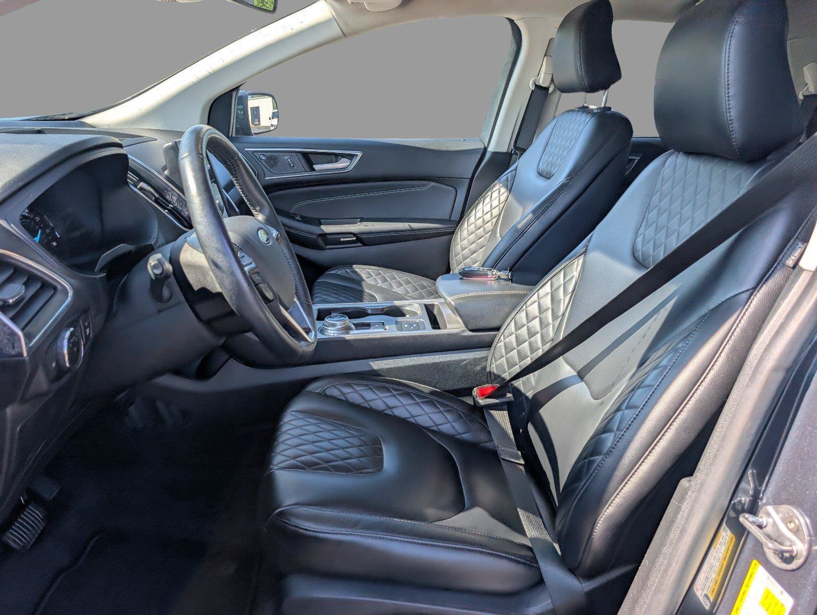 Used 2024 Ford Edge Titanium AWD/4WD image 17