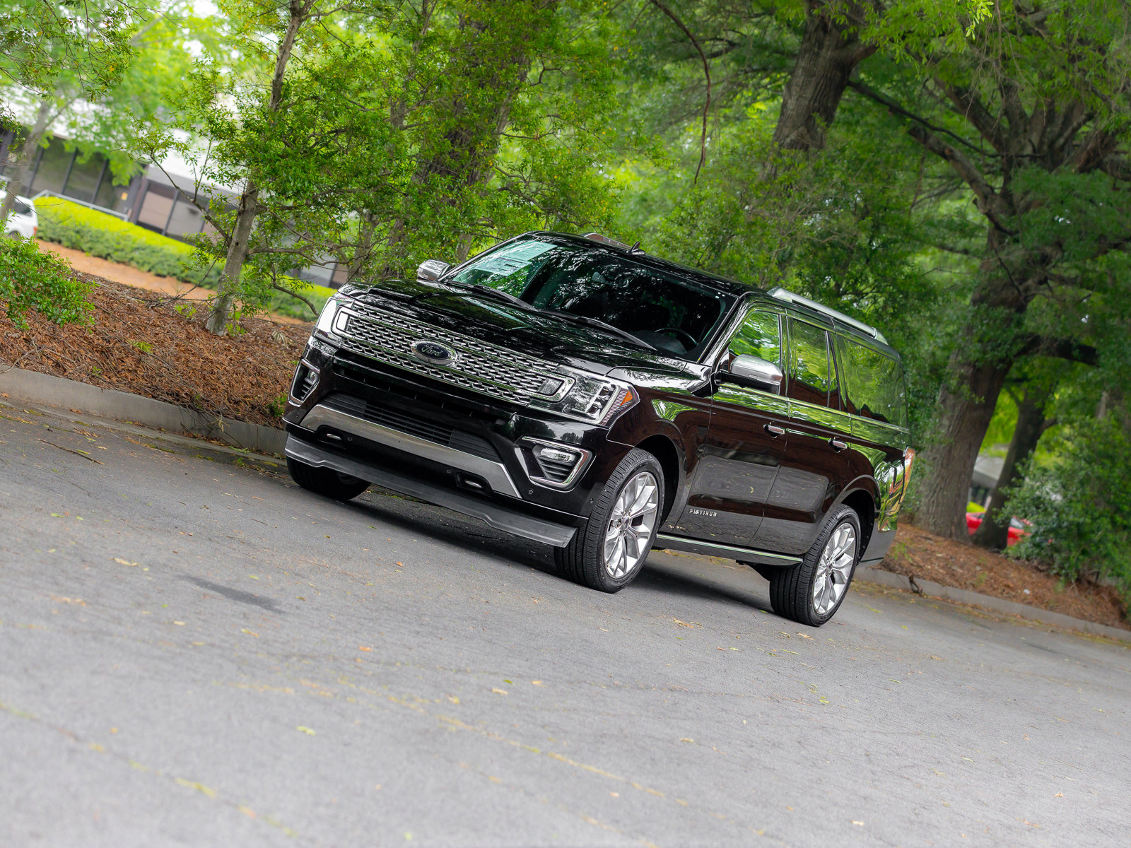 Used 2018 Ford Expedition Max Platinum AWD/4WD image 46