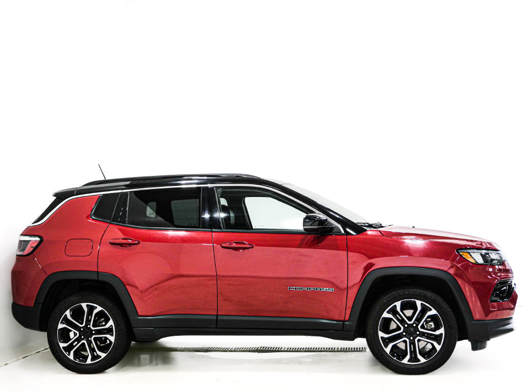 Used 2023 Jeep Compass Limited AWD/4WD image 4