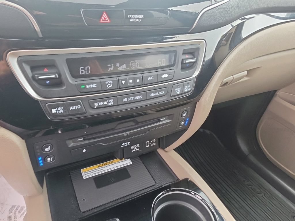 Used 2019 Honda Pilot Elite image 21