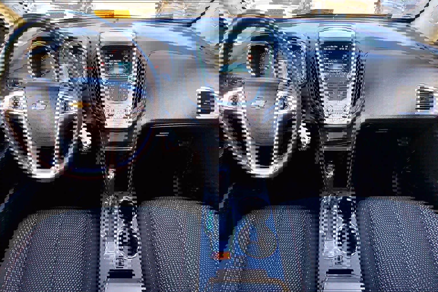 Used 2017 Chevrolet Equinox LT w/ Convenience Package image 13