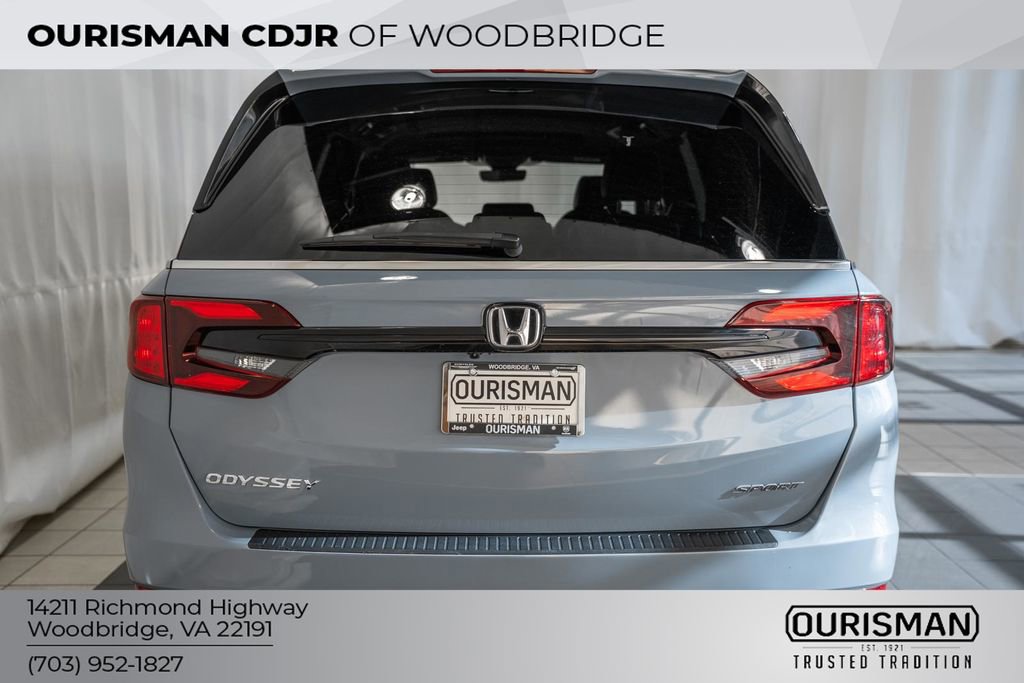 Used 2023 Honda Odyssey Sport image 6