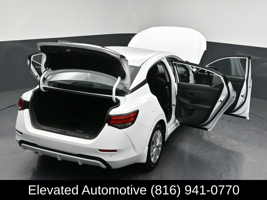 Used 2025 Nissan Sentra S image 31