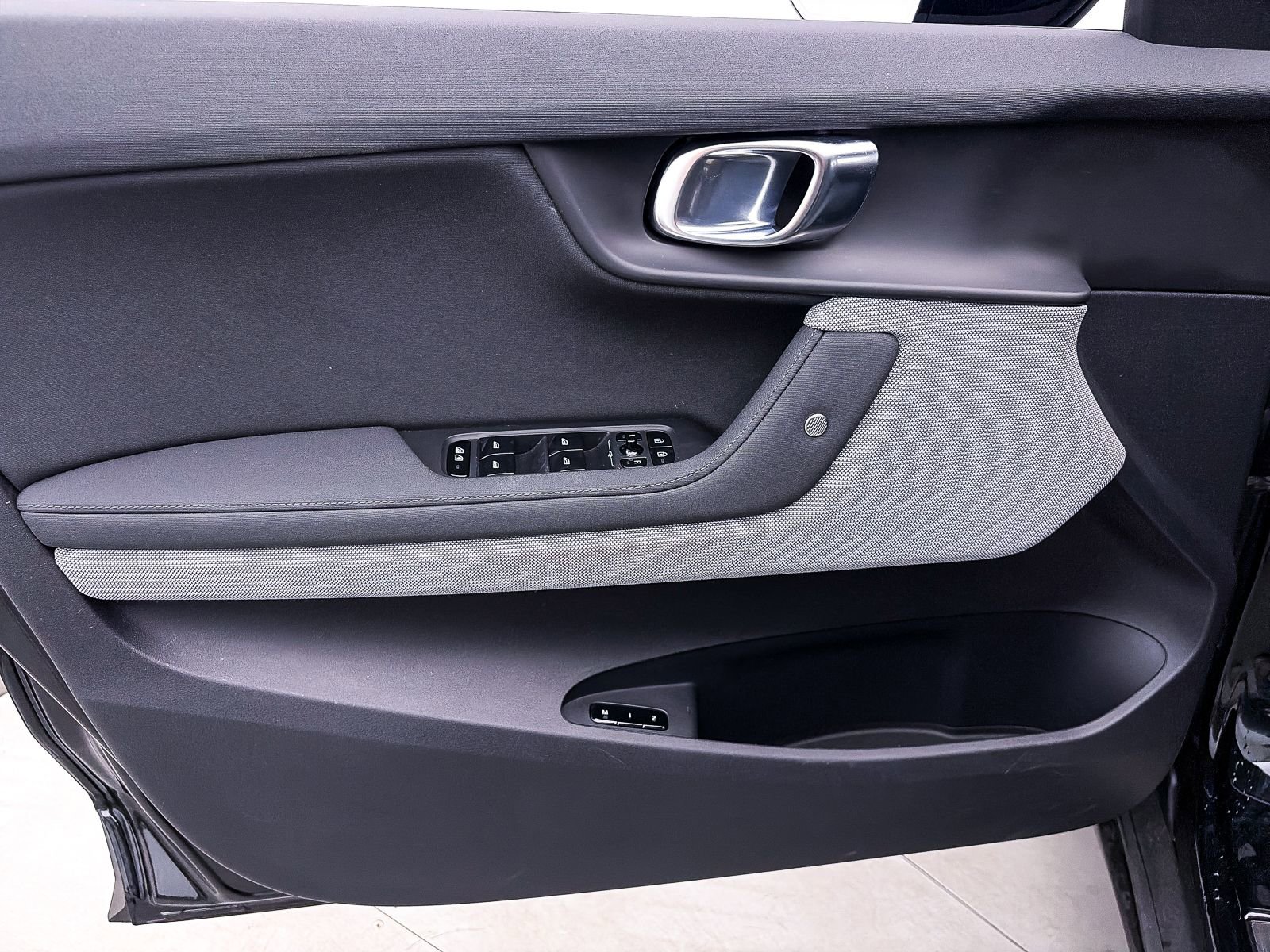 Used 2023 Polestar Polestar 2 w/ Pilot Pack image 15