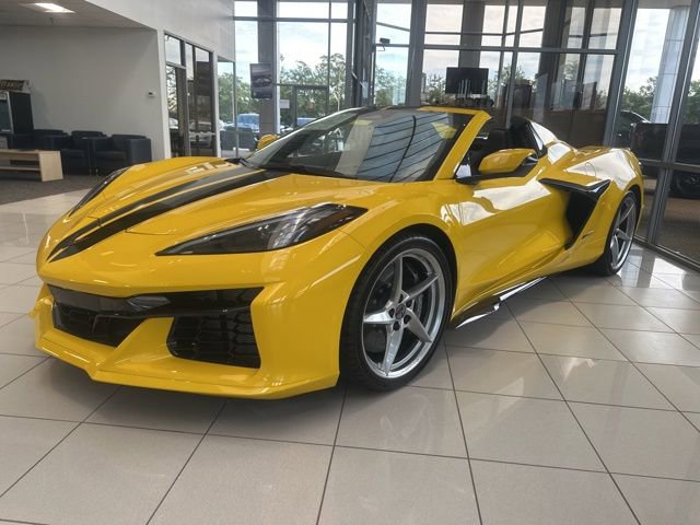 New 2025 Chevrolet Corvette E-Ray image 5