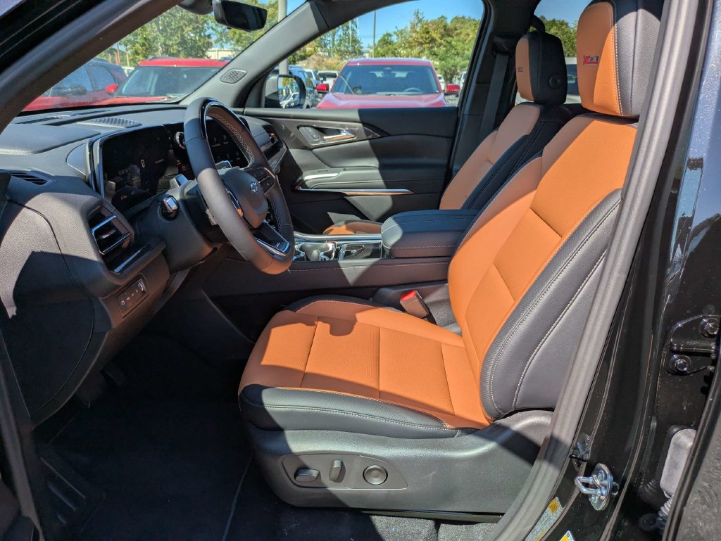 New 2027 Chevrolet Traverse Z71 w/ Enhanced Driving Package AWD/4WD image 21