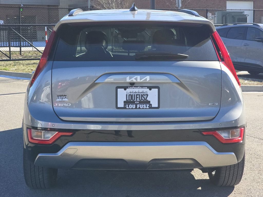 Used 2023 Kia Niro EX Touring image 15