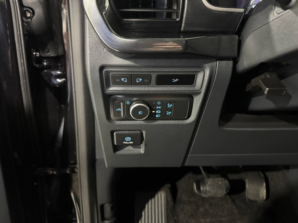 Used 2022 Ford F150 XLT w/ Equipment Group 302A High AWD/4WD image 34