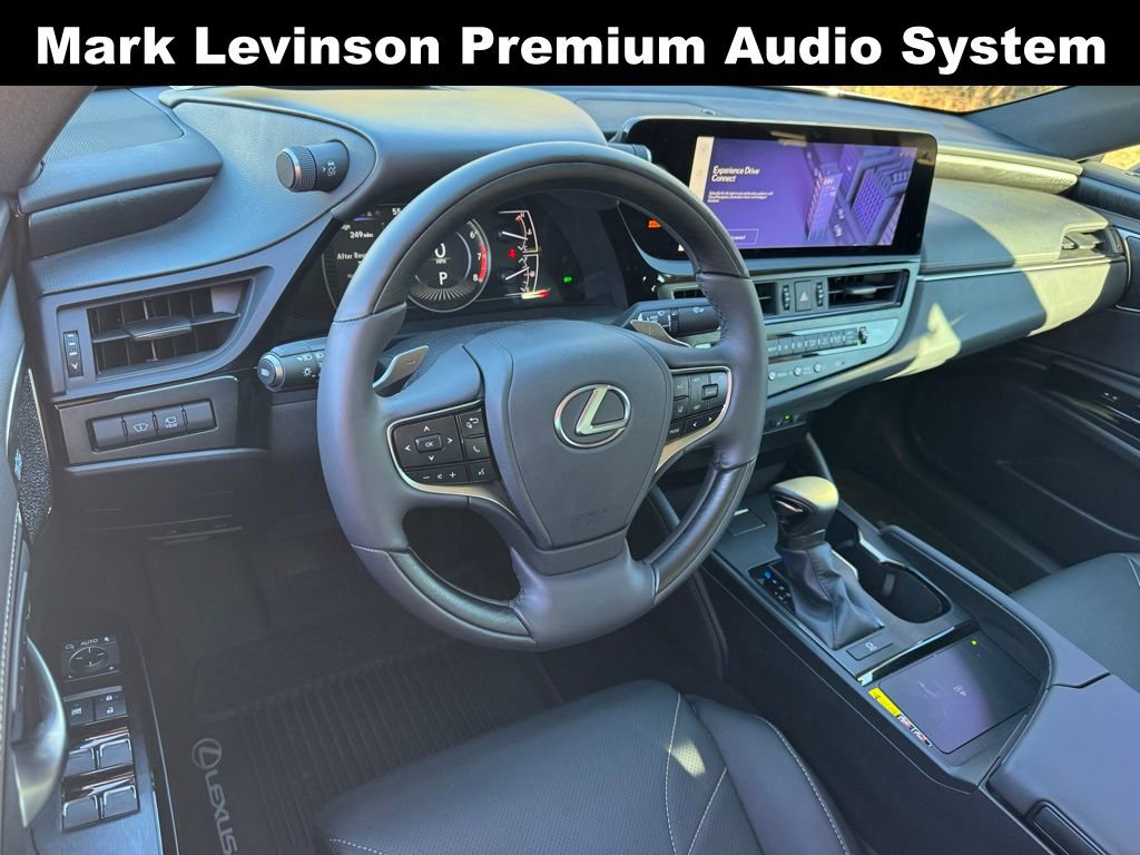 Certified 2024 Lexus ES 350 Ultra Luxury image 3