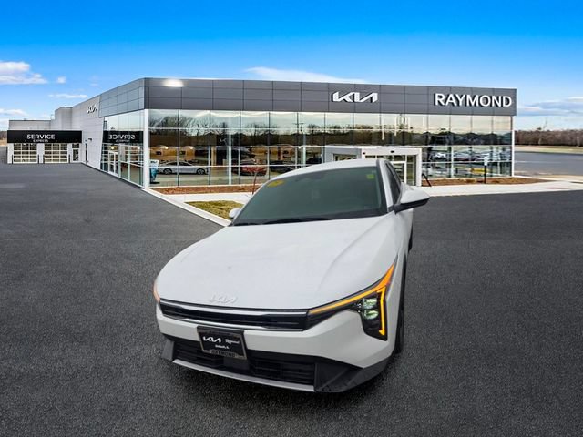 Certified 2025 Kia K4 EX FWD image 8