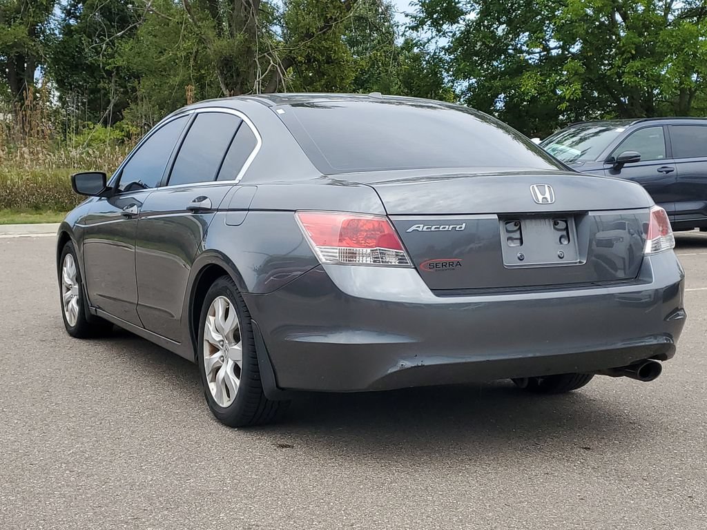 Used 2010 Honda Accord EX-L image 2