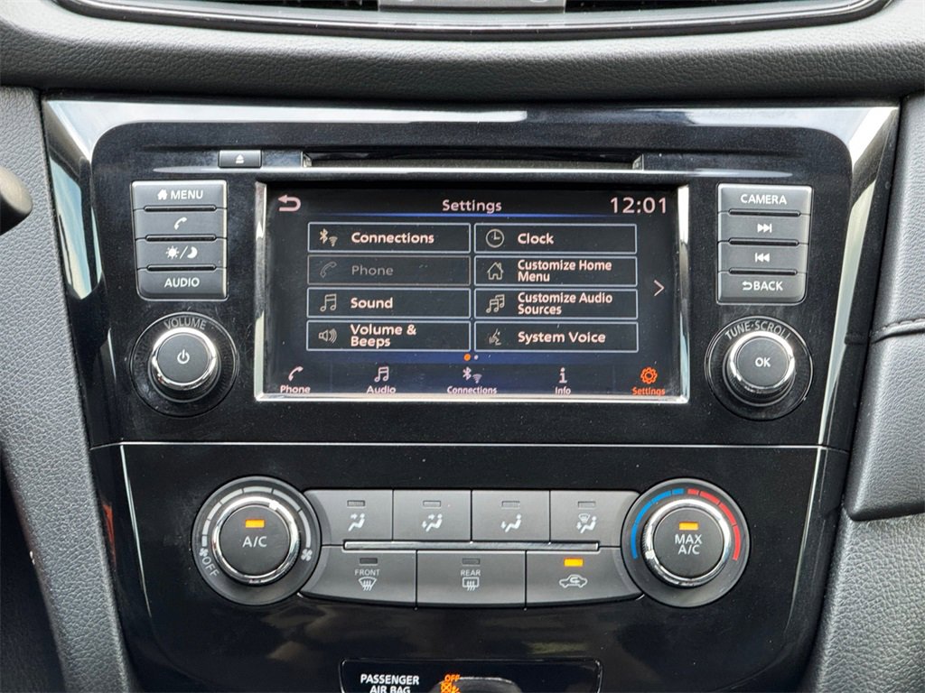 Used 2020 Nissan Rogue S image 13