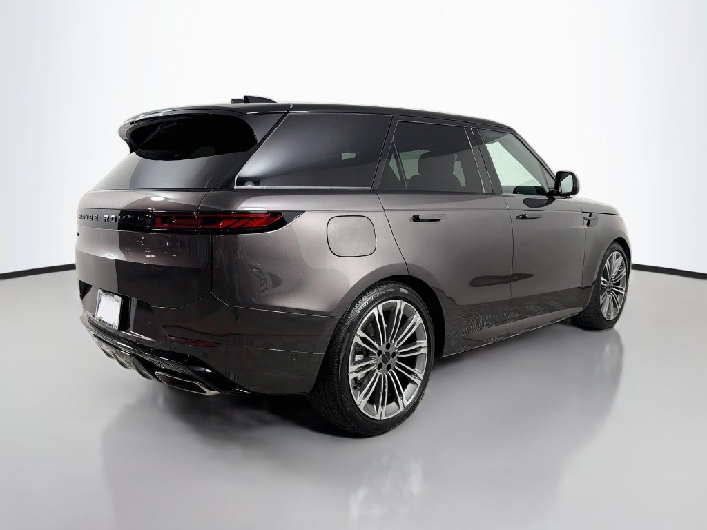 Used 2026 Land Rover Range Rover Sport Dynamic SE AWD/4WD image 5