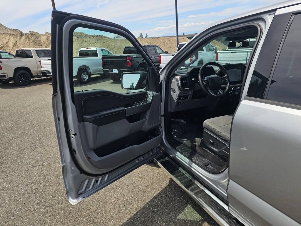 Used 2025 Ford F150 XLT w/ Equipment Group 301A Standard AWD/4WD image 18