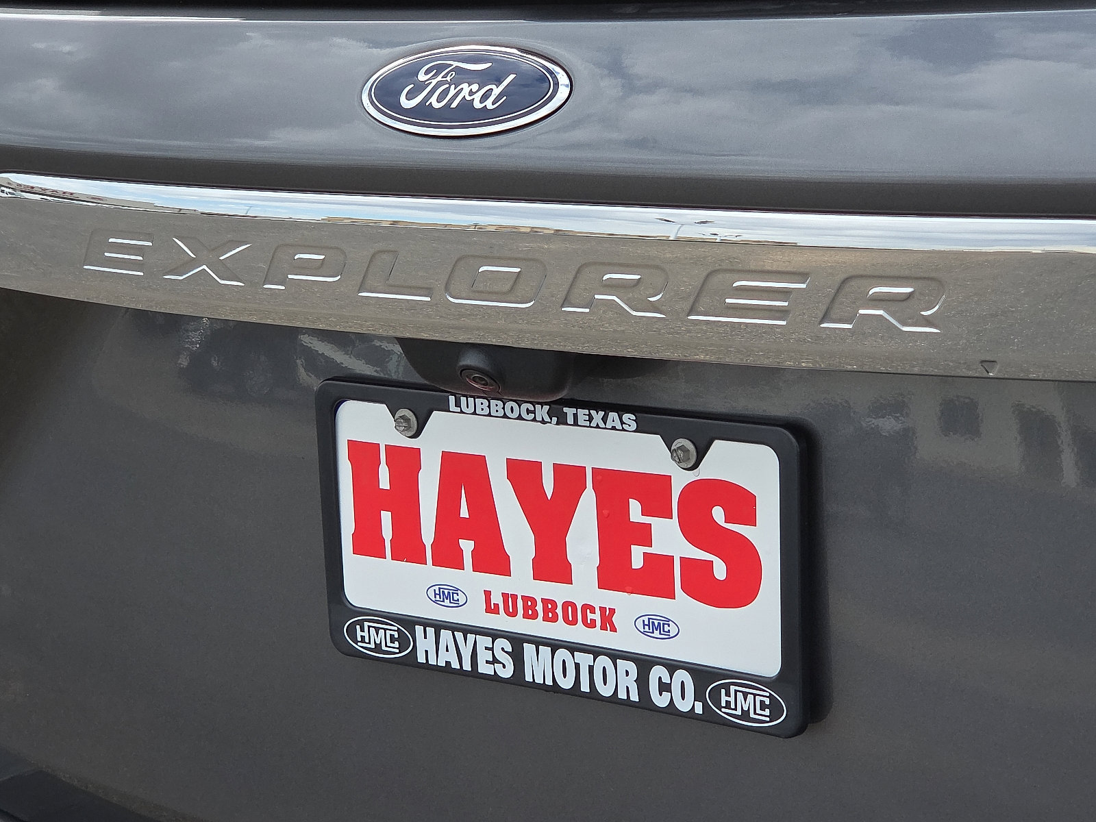 Used 2023 Ford Explorer XLT w/ Equipment Group 202A image 8