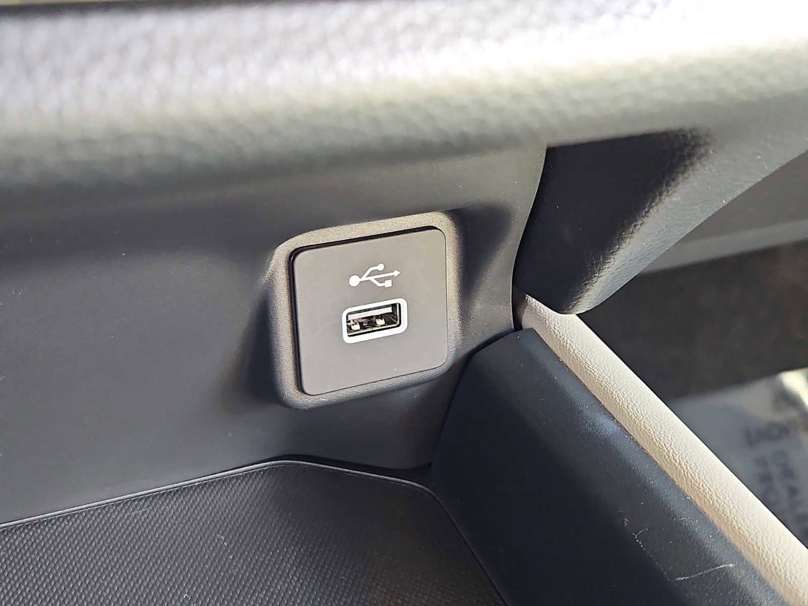 Certified 2023 Honda HR-V LX image 10