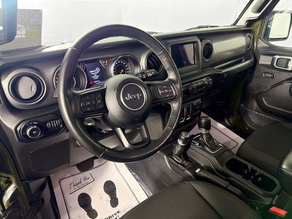 Used 2022 Jeep Wrangler Sport AWD/4WD image 9