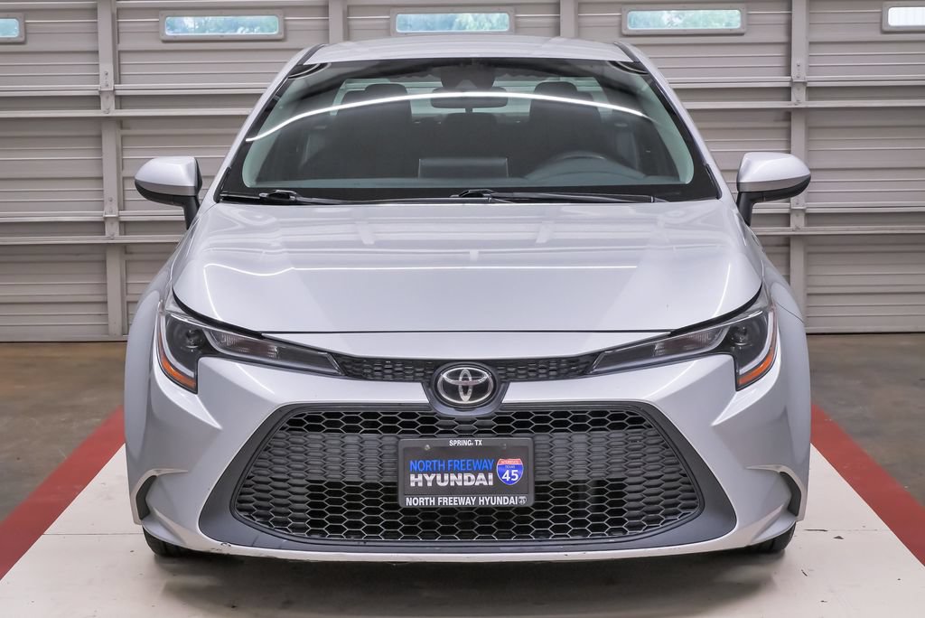 Used 2020 Toyota Corolla LE FWD image 4
