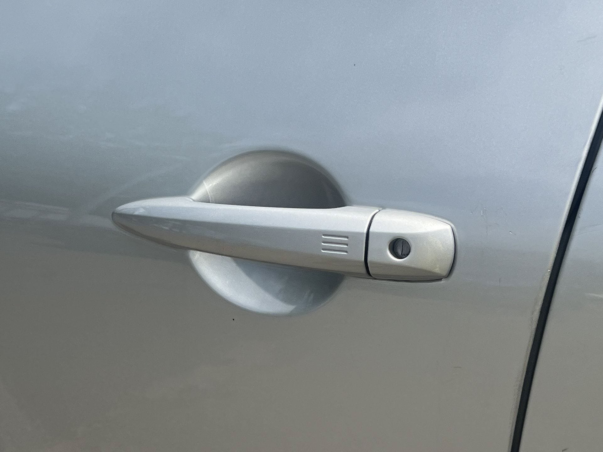 Used 2022 Nissan Pathfinder SV FWD image 29