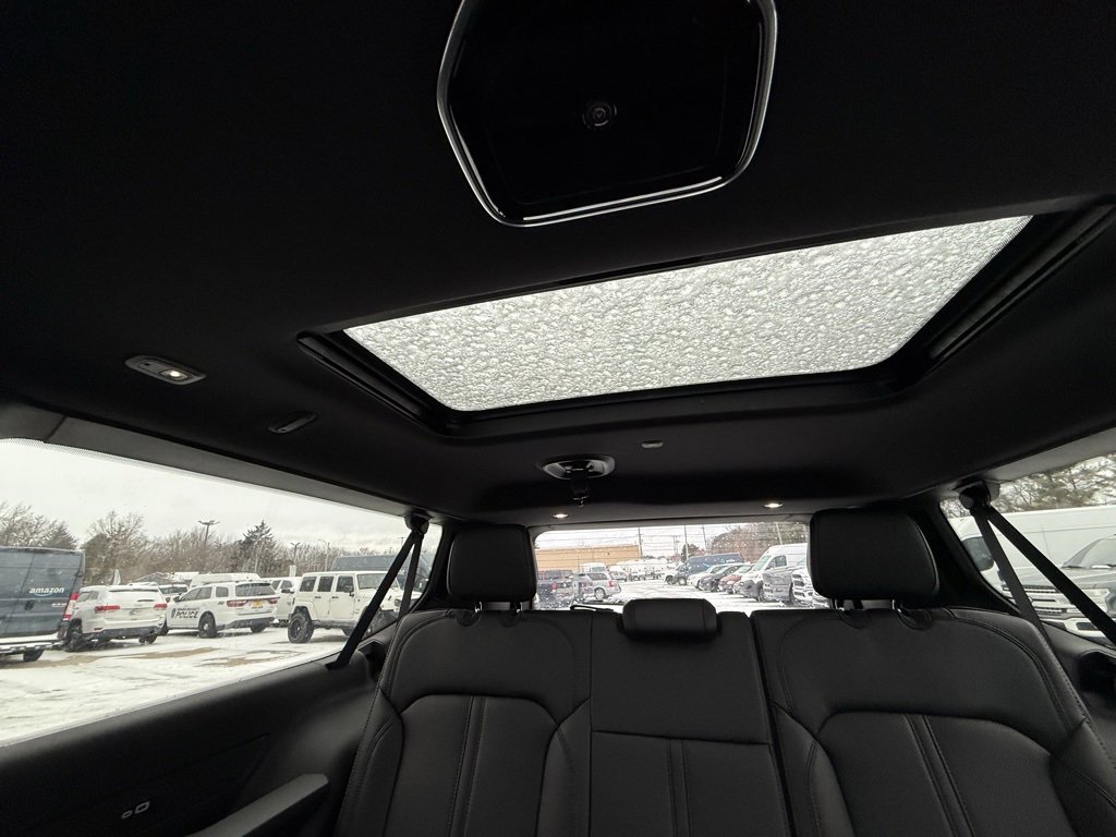 New 2026 Jeep Grand Wagoneer L Limited image 27