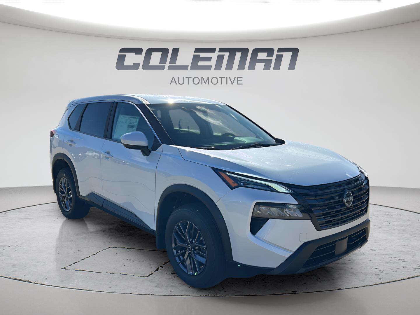 Used 2026 Nissan Rogue SV w/ Cold Weather Package AWD/4WD image 2
