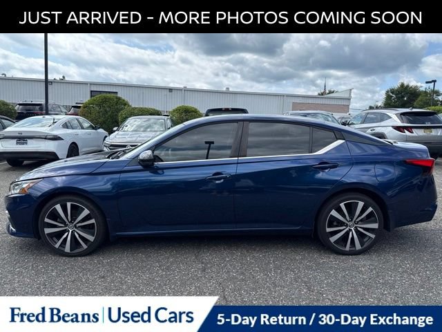 Certified 2019 Nissan Altima 2.5 SR w/ SR Premium Package AWD/4WD image 4