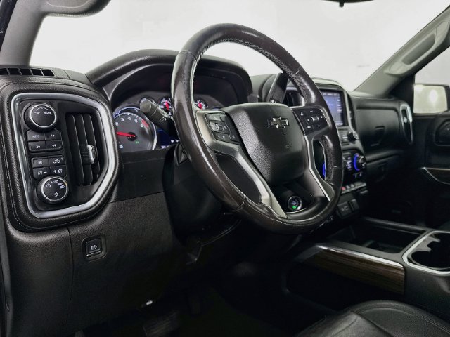 Used 2021 Chevrolet Silverado 1500 RST w/ Redline Edition AWD/4WD image 19