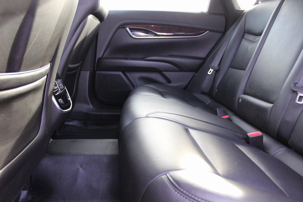 Used 2016 Cadillac XTS Luxury image 28