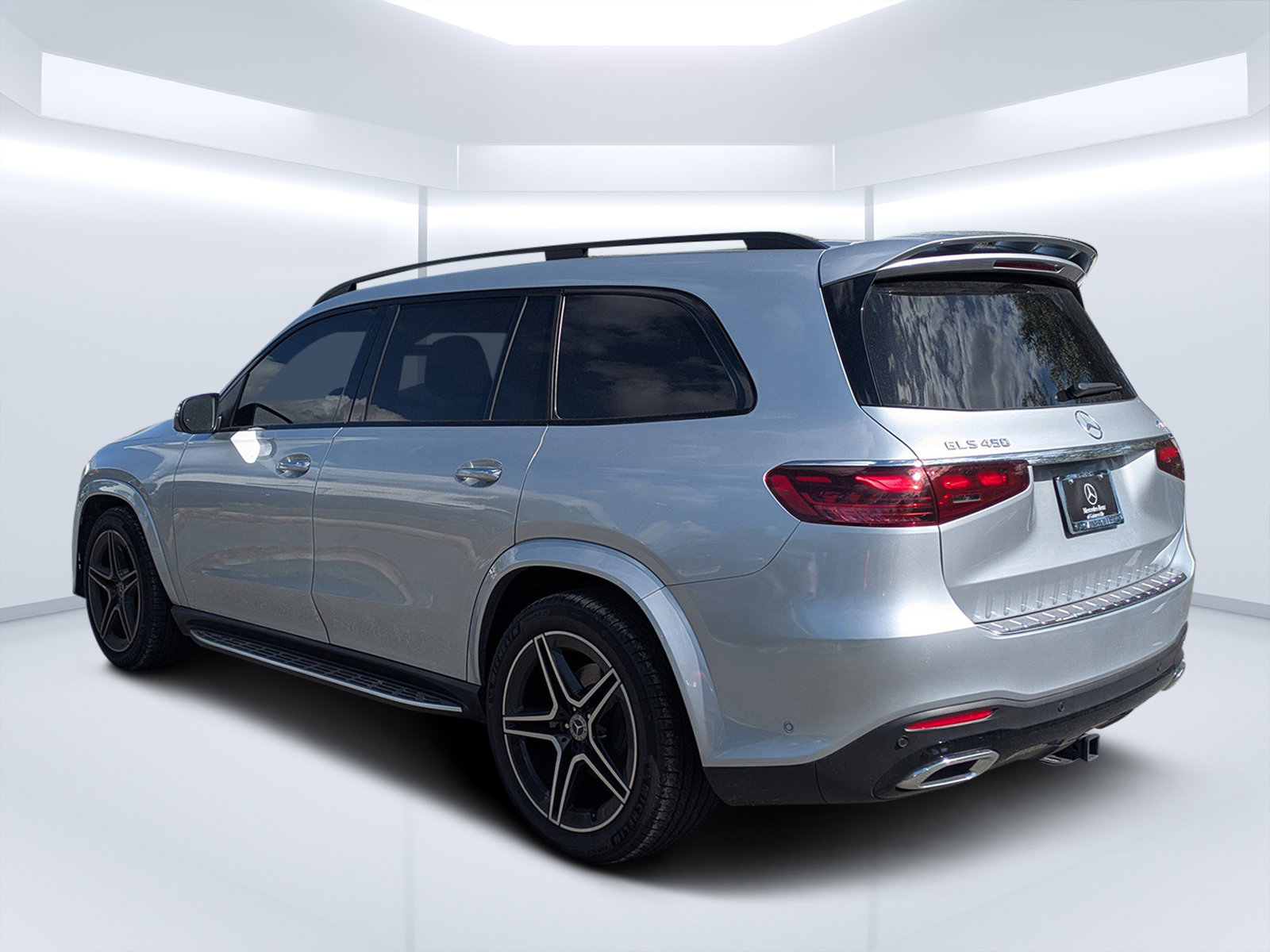 Certified 2024 Mercedes-Benz GLS 450 4MATIC image 8