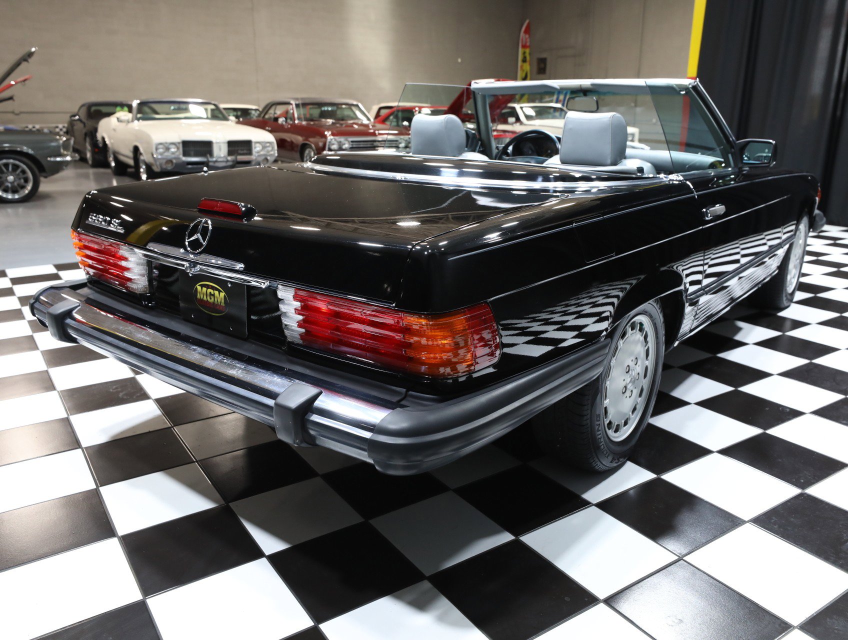 Used 1989 Mercedes-Benz 560 SL image 22
