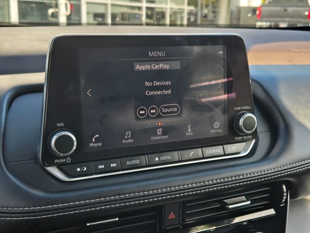 Used 2023 Nissan Rogue SV image 15