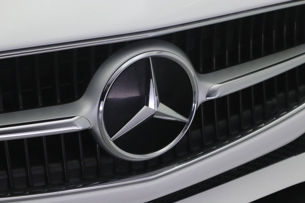 Used 2023 Mercedes-Benz C 300 Sedan image 26