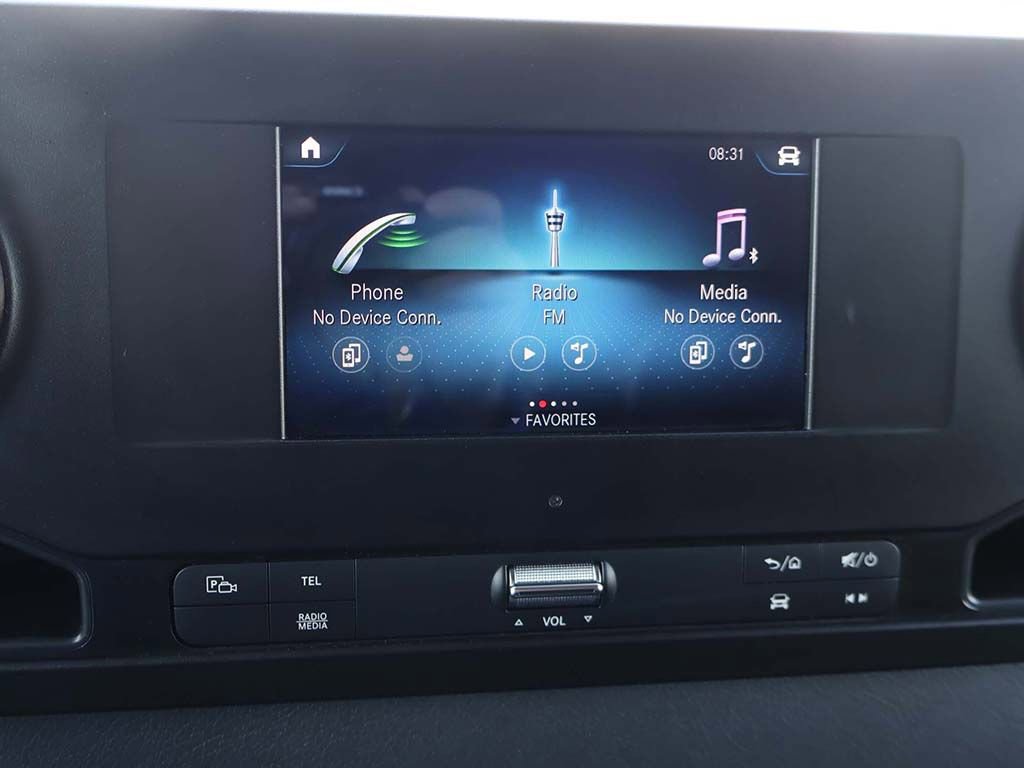 Used 2024 Mercedes-Benz Sprinter 2500 image 32