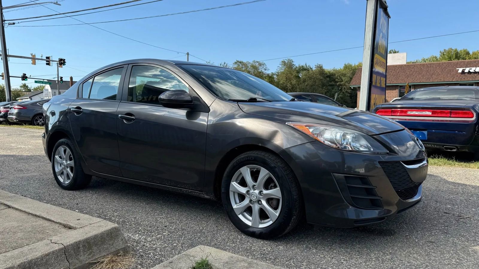 Used 2010 MAZDA MAZDA3 i Touring image 4
