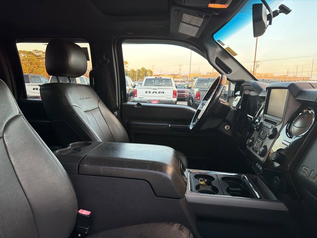 Used 2016 Ford F450 Platinum w/ FX4 Off Road Package AWD/4WD image 24