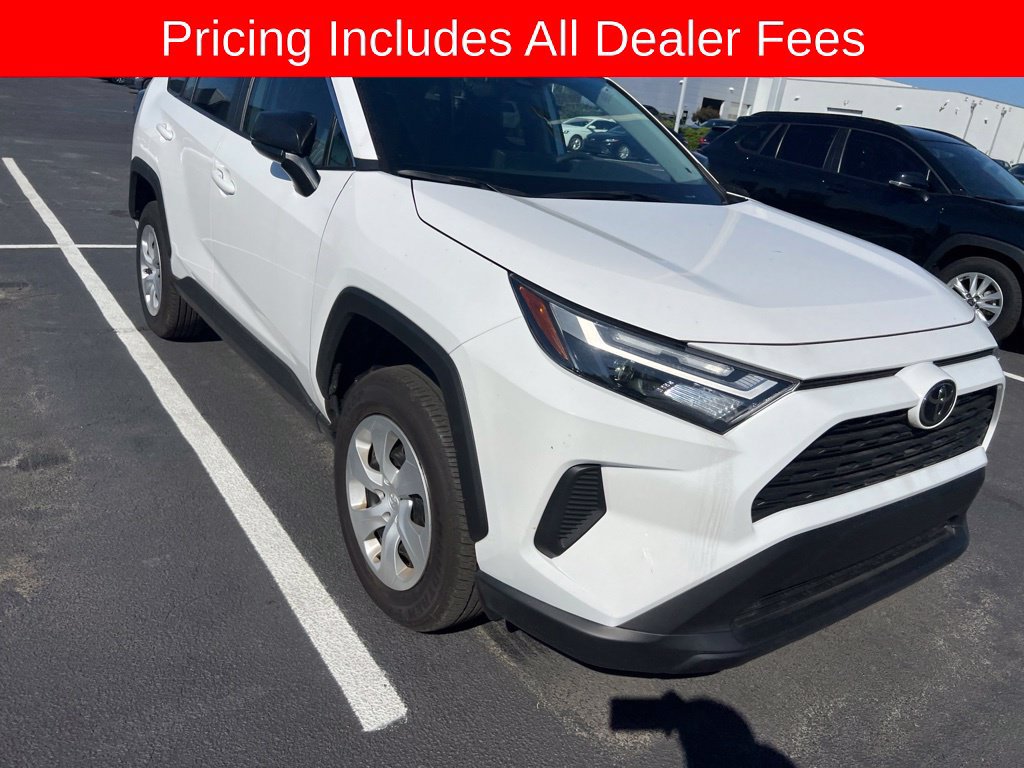 Used 2025 Toyota RAV4 LE AWD/4WD image 11