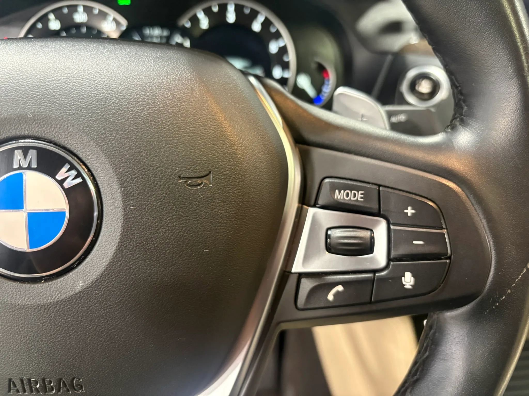Used 2019 BMW X4 xDrive30i w/ Convenience Package AWD/4WD image 16