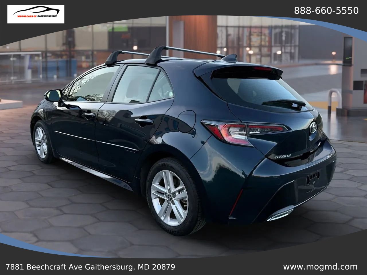 Used 2021 Toyota Corolla SE w/ Carpet Mat Package (TMS) image 3