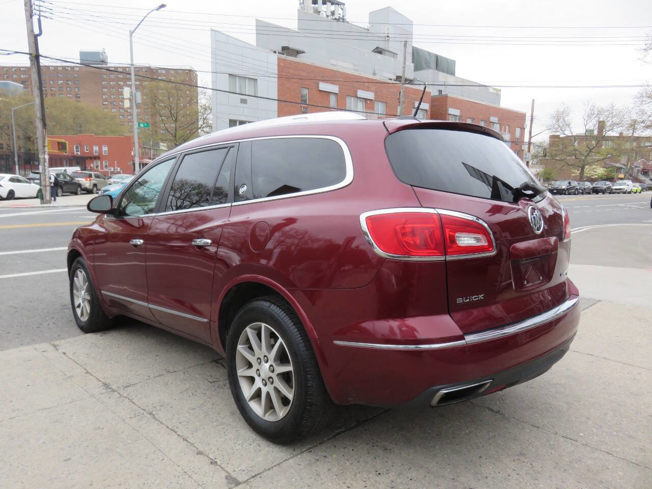 Used 2016 Buick Enclave Leather image 4